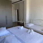 Lucy Apartment Makarska