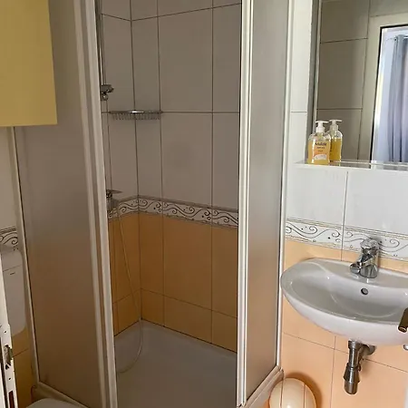 Lucy Apartamento Makarska