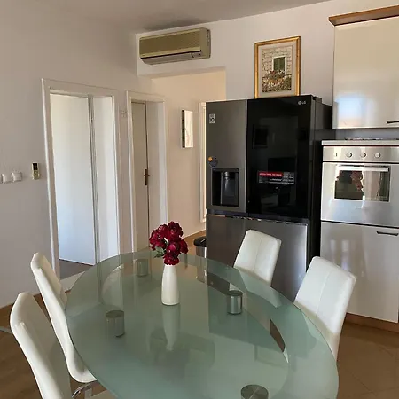 Lucy 马卡尔斯卡