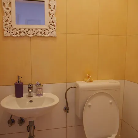 Lucy Apartment Makarska